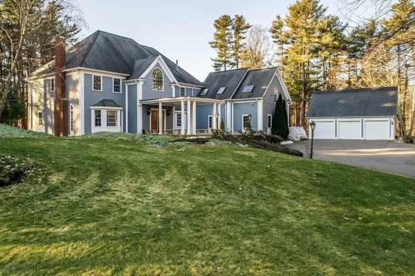 19 Hull St outside side view