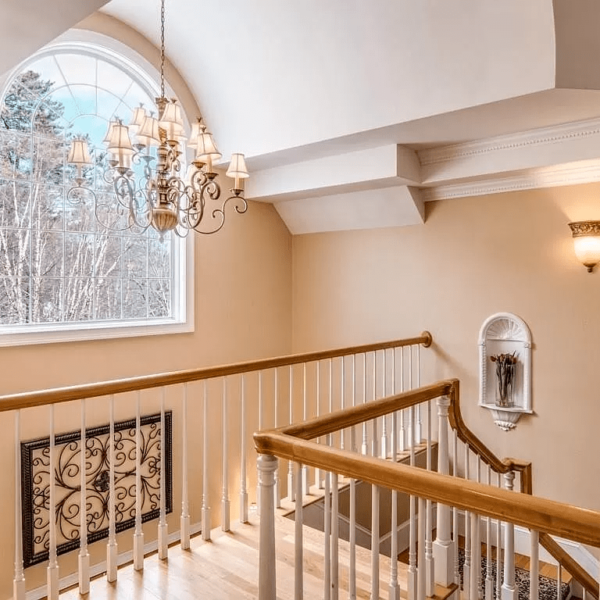 19 Hull Street 2nd floor Staircase View