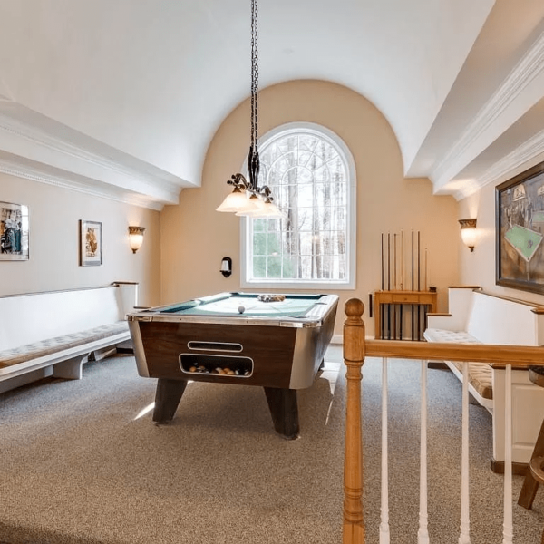 19 Hull Street Billard Room
